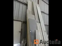 Overblijfsel van dakpanelen en -platen - afbeelding 1 van  3