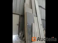 Overblijfsel van dakpanelen en -platen - afbeelding 3 van  3
