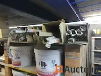 Overblijfsel van tl lamp - afbeelding 2 van  7