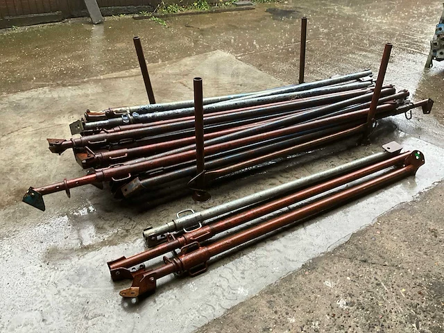 Overige aannemersmateriaal bouwsschoren - afbeelding 1 van  5