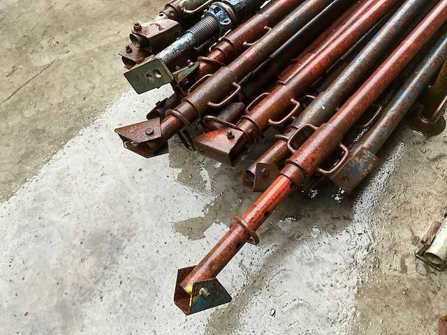 Overige aannemersmateriaal bouwsschoren - afbeelding 3 van  5