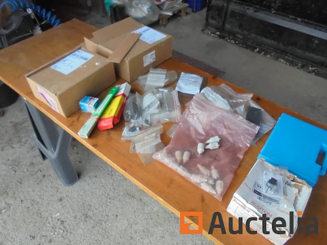 Overige elektrische apparatuur bundel - afbeelding 1 van  4