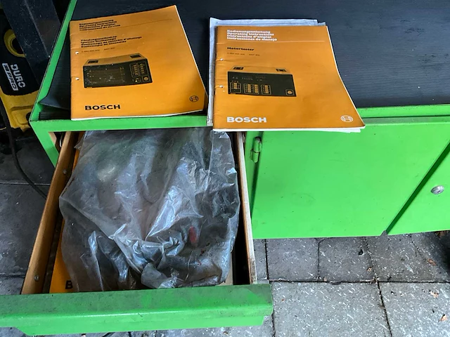 Overige garage-inventaris - bosch test kast - afbeelding 6 van  7