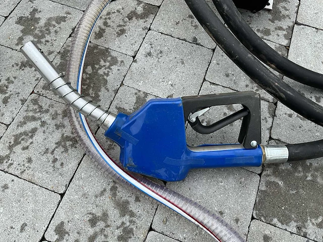 Overige garage inventaris - stookoliepomp - dieselpomp - afbeelding 2 van  7