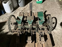 Overige zaai- en poottechniek zaaimachine tuinbouw - afbeelding 1 van  6