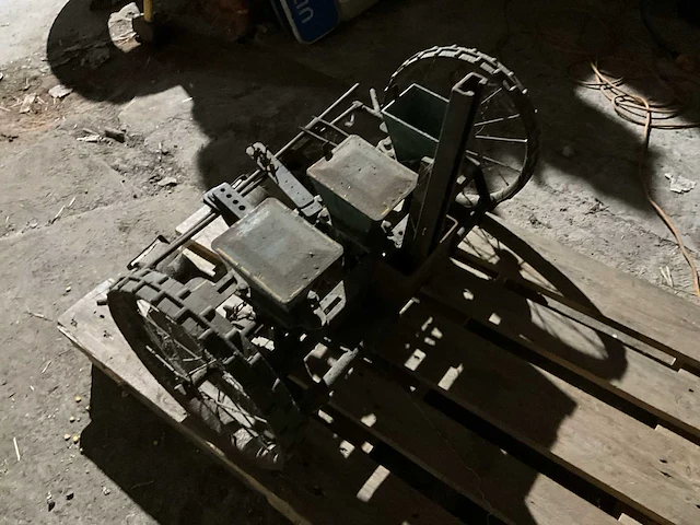 Overige zaai- en poottechniek zaaimachine tuinbouw - afbeelding 5 van  6