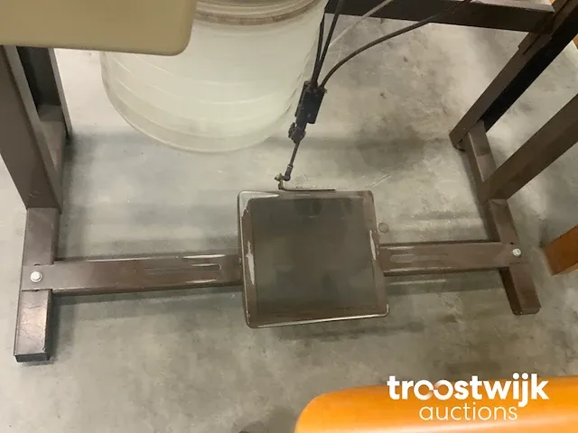 Overlock machine - afbeelding 5 van  7