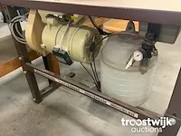 Overlock machine - afbeelding 6 van  7