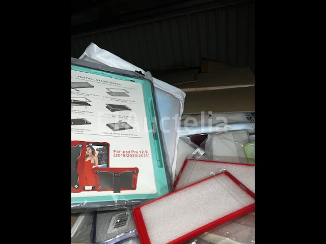 Overstock van meerdere merken - afbeelding 22 van  31