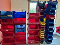 Overtoom magazijnbakken (55x) - afbeelding 1 van  3