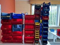 Overtoom magazijnbakken (55x) - afbeelding 2 van  3