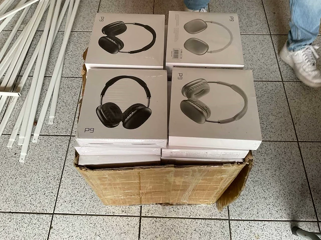 P9 headset (50x) - afbeelding 1 van  5