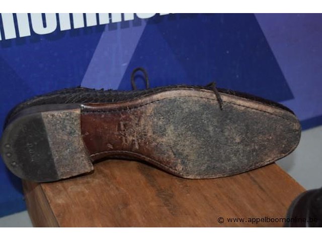 Paar heren schoenen tu - afbeelding 3 van  4