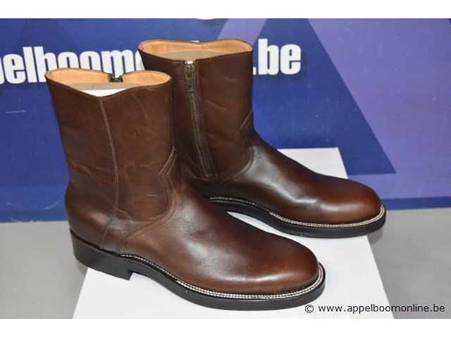Paar herenlaarzen unmarked maat 42,5 - afbeelding 2 van  4
