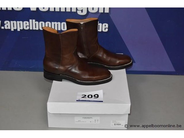 Paar herenlaarzen unmarked maat 44 - afbeelding 1 van  4