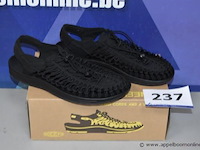 Paar herensandalen uneek maat 44,5 - afbeelding 1 van  4