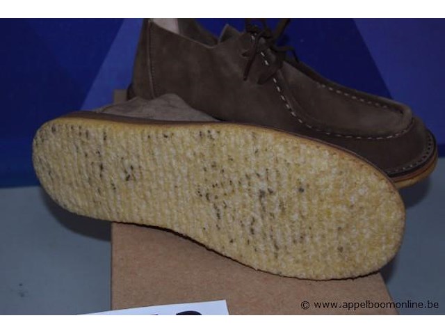 Paar herenschoenen astorflex maat 43 - afbeelding 3 van  4