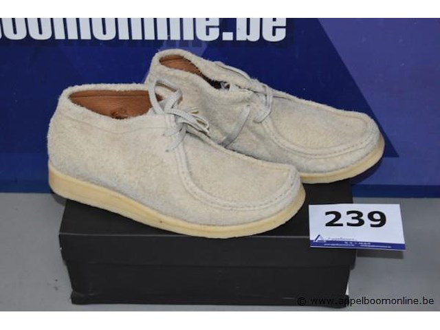 Paar herenschoenen padmore & barnes maat 44 - afbeelding 1 van  4