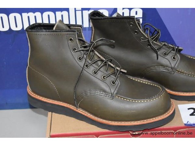 Paar herenschoenen red wing shoeds, maat 45 - afbeelding 2 van  4
