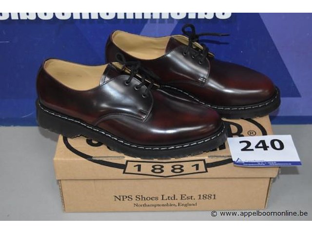 Paar herenschoenen solovair maat 45 - afbeelding 1 van  4