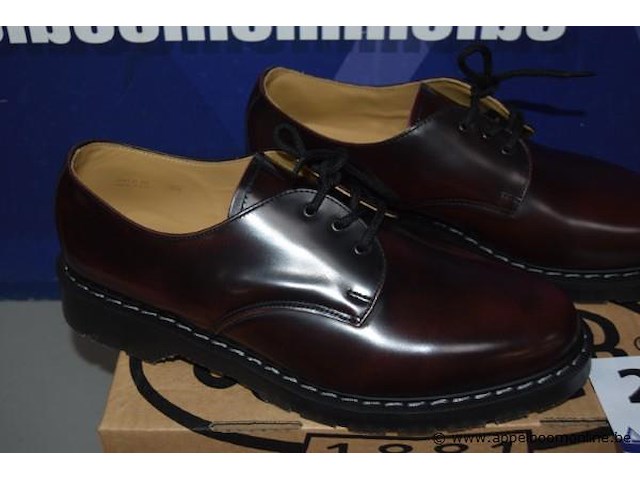 Paar herenschoenen solovair maat 45 - afbeelding 2 van  4