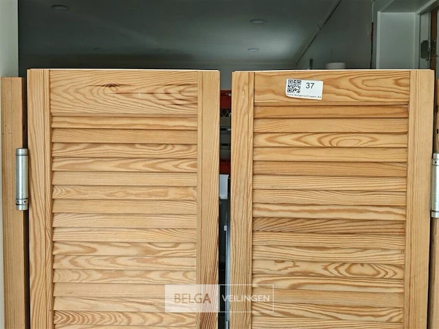 Paar houten klapdeuren 90x38 - afbeelding 3 van  3