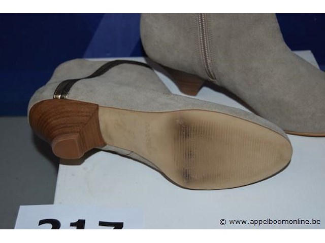 Paar vrouwenlaarsjes twoolou maat 37 - afbeelding 3 van  4