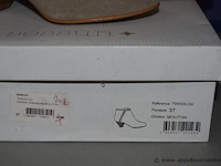 Paar vrouwenlaarsjes twoolou maat 37 - afbeelding 3 van  4