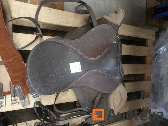 Paard zadel met singel [9554-090] - afbeelding 2 van  5