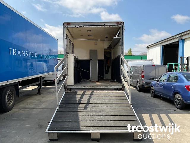 Paarden vrachtwagen - afbeelding 16 van  18