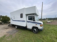 Paardenvrachtwagen mercedes-benz, 2000 - afbeelding 1 van  37