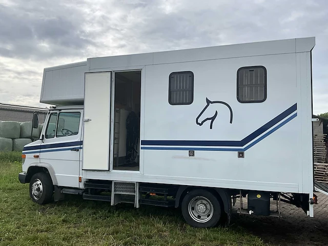 Paardenvrachtwagen mercedes-benz, 2000 - afbeelding 34 van  37
