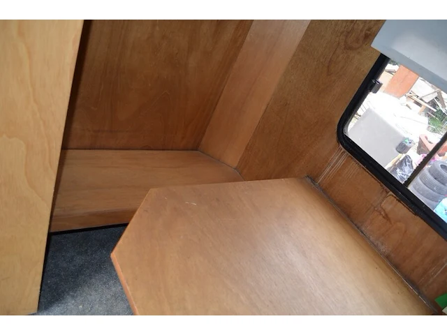 Paardenvrachtwagen voor 6 paarden scania, ch.nr. xlepm4x2a04308217, bj. 01-08-1991 - afbeelding 11 van  47