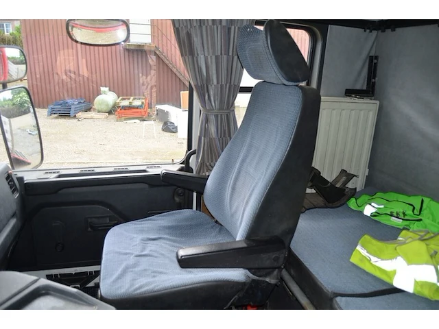Paardenvrachtwagen voor 6 paarden scania, ch.nr. xlepm4x2a04308217, bj. 01-08-1991 - afbeelding 19 van  47