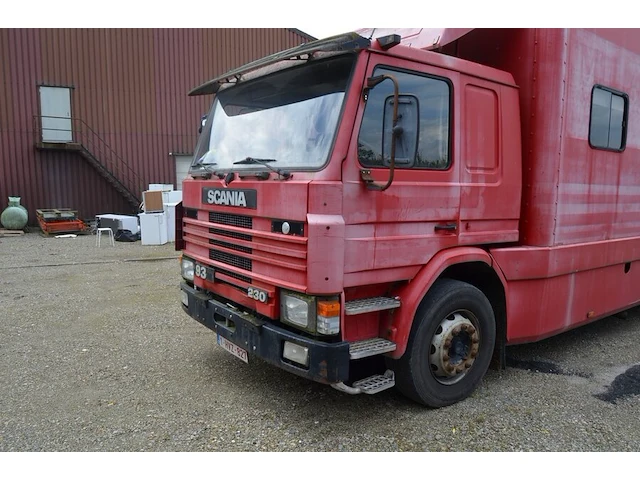 Paardenvrachtwagen voor 6 paarden scania, ch.nr. xlepm4x2a04308217, bj. 01-08-1991 - afbeelding 12 van  47