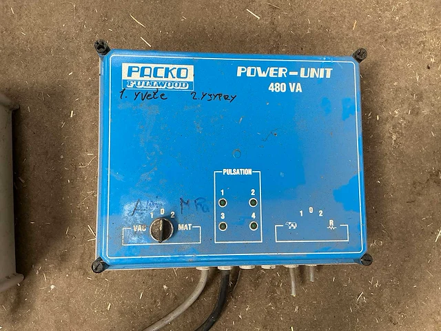 Packo lot packo kasten om melkmachines aan te sturen - afbeelding 6 van  6