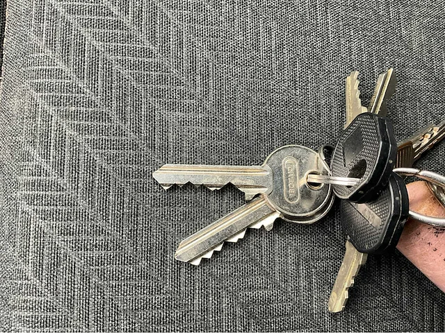 Pagodetent met vaste wanden en houten vloer - afbeelding 32 van  38