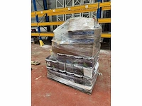 Paint, pur, adhesive & sealant - afbeelding 2 van  4