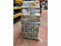 Paint, pur, adhesive & sealant - afbeelding 2 van  3