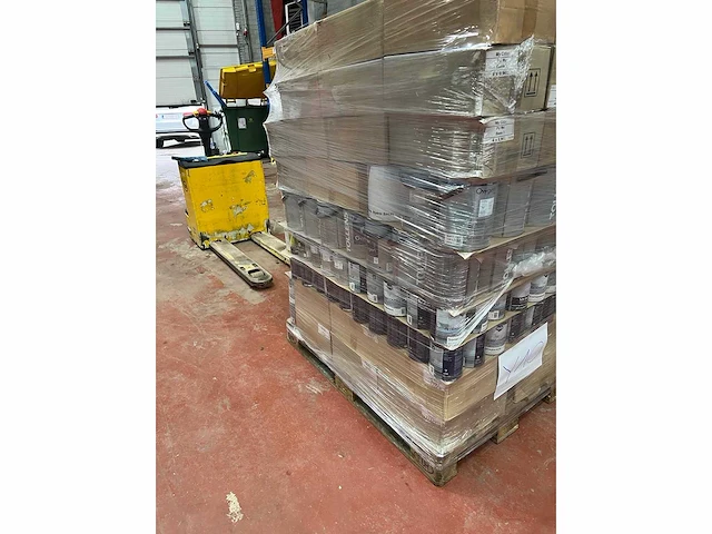 Paint, pur, adhesive & sealant - afbeelding 2 van  4
