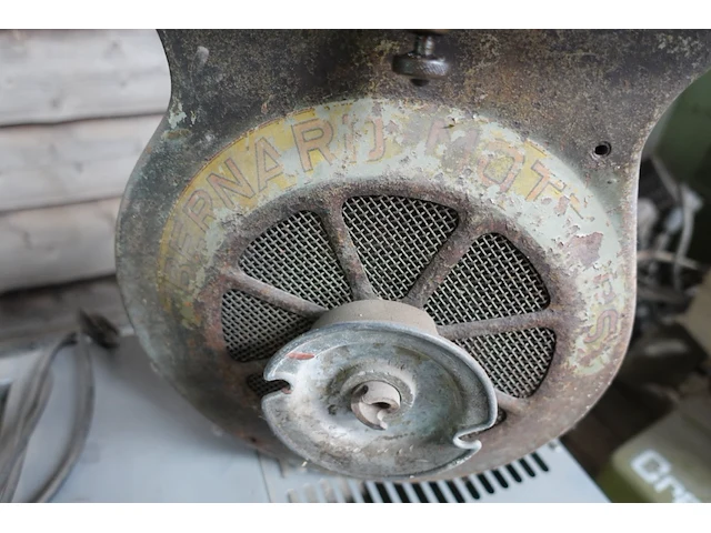Palet met motoren - afbeelding 3 van  12