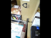 Palet met nieuwe items - afbeelding 11 van  16