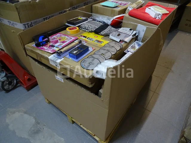 Palet met nieuwe items - afbeelding 10 van  18
