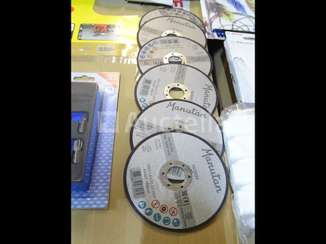 Palet met nieuwe items - afbeelding 13 van  18