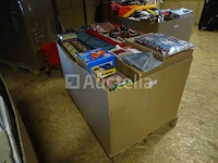 Palet met nieuwe items