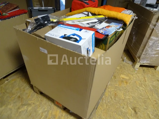 Palet met nieuwe items - afbeelding 1 van  10