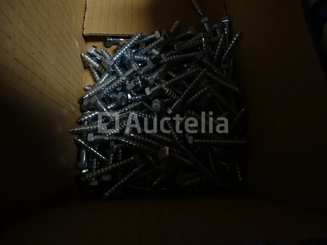 Palet met nieuwe items - afbeelding 2 van  10