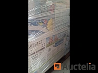 Palet met poolitems - afbeelding 5 van  6