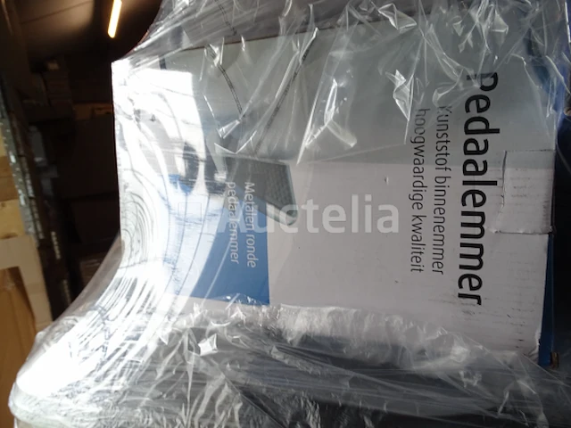 Palet van diverse items (zie lijst in bijlage) - afbeelding 16 van  18