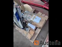 Pallet 3 - ruitenwisser + gloeibougie + spoel